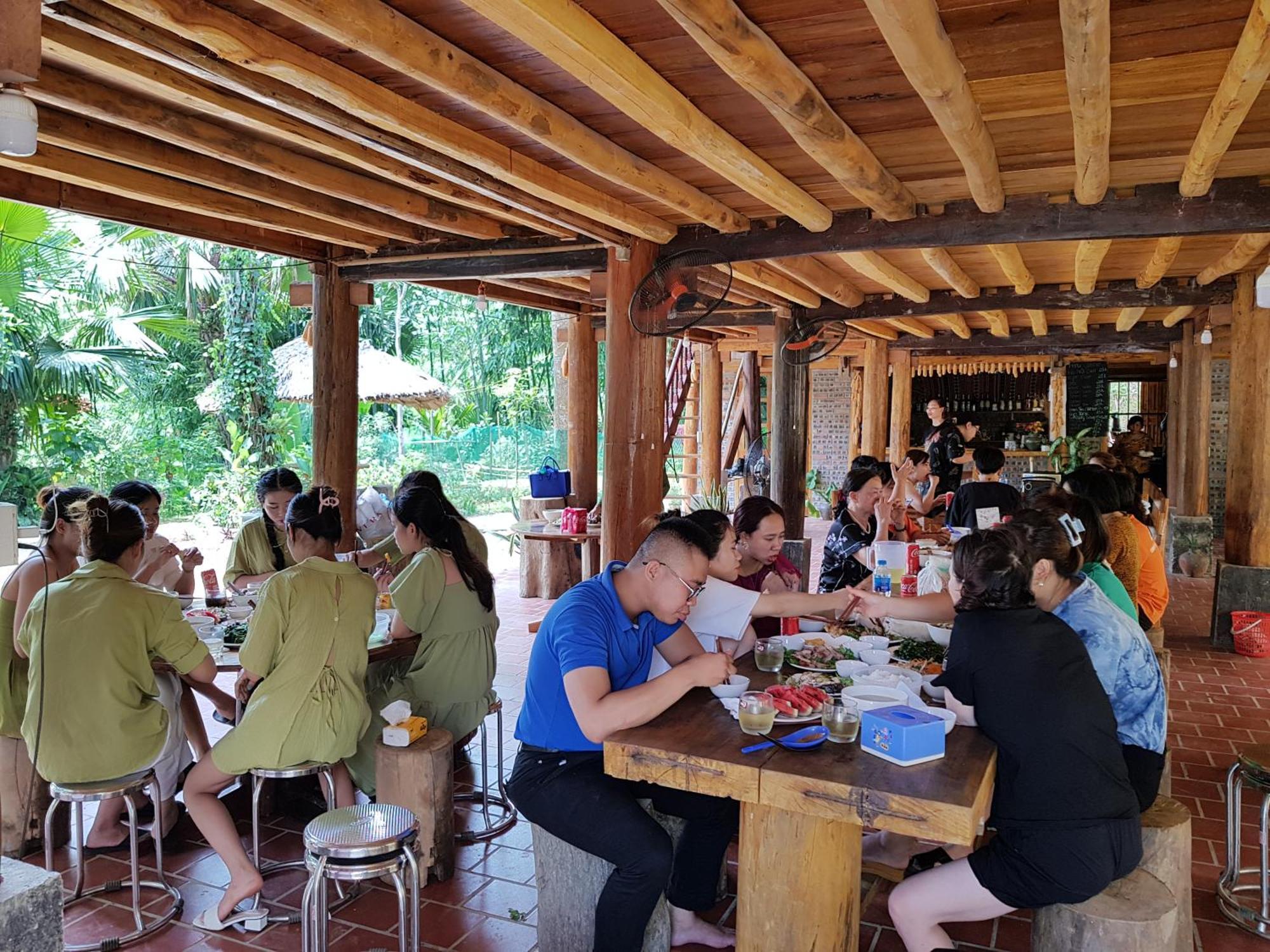 Vu Linh Palm House Homestay - Bungalow Yen Bai المظهر الخارجي الصورة